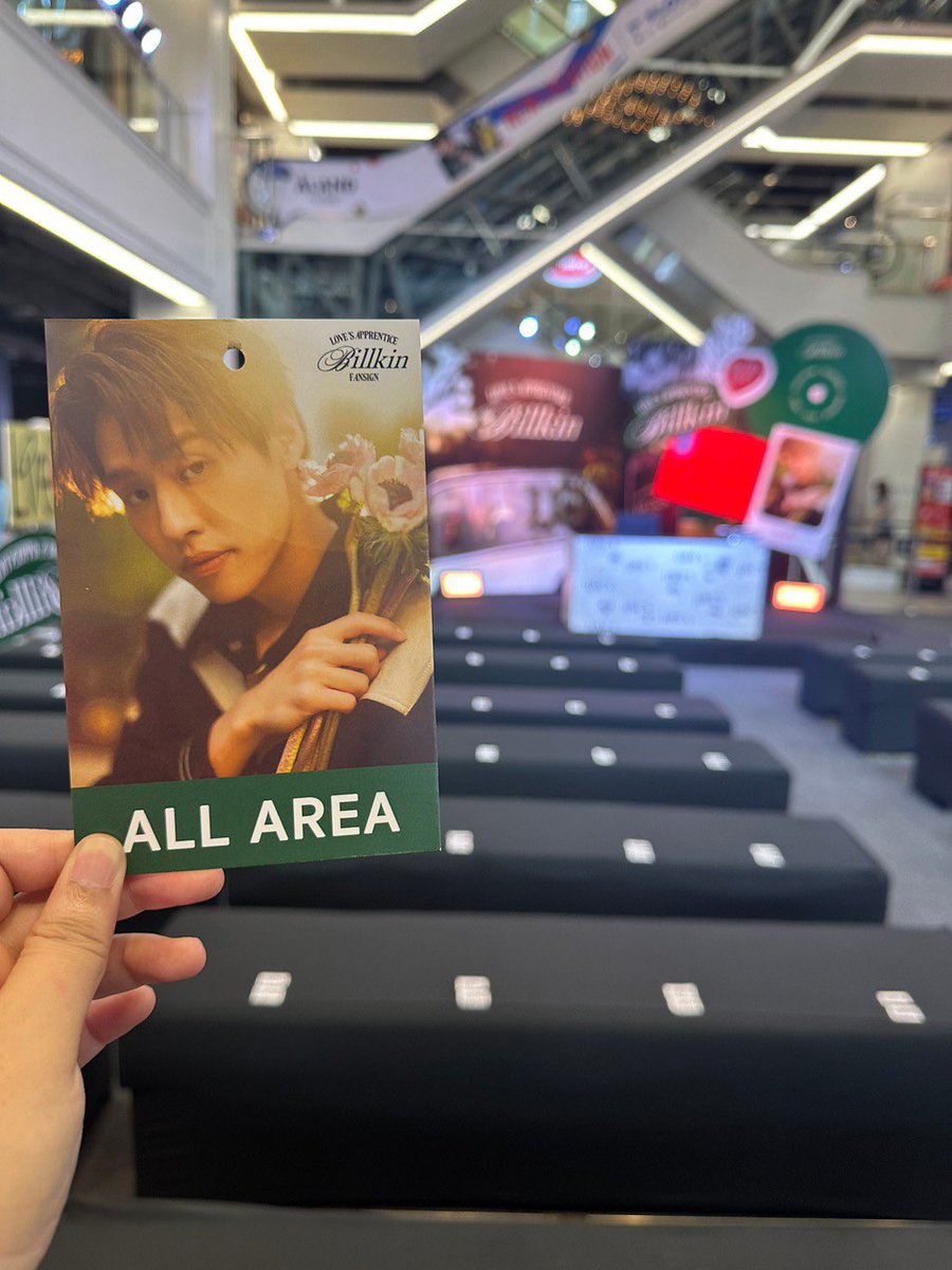 JCrewStaffUsher's tweet photo. Job : BILLKIN Love's Apprentice Fansign
Venue : Atrium 2, Siam Center
Date : 28.07.2023
Thanks Client🙏🏻 : @Billkin_Ent / K.พริมโรส
Thanks Team🧡 : Staff
#LovesApprentice_Fansign
#Jcrewteam
#Jcrewfamily https://t.co/NFkQfRTBcZ