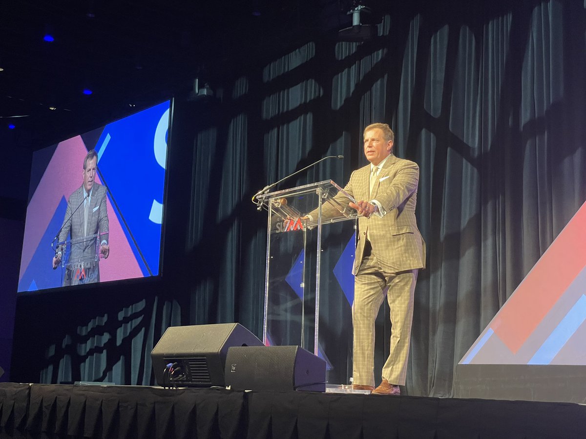 okcareertech's tweet photo. Welcome long-time supporter of #OKCareerTech, executive vice president of @ExpressPros, Scott Davis #OKSummit23 https://t.co/TKgVXWv07O