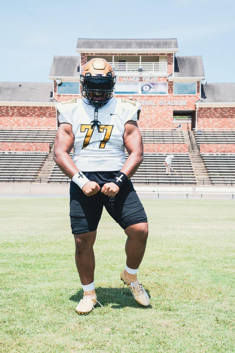ProspectRadarX's tweet photo. C/o ‘24 Uncommitted Defensive Linemen watchlist thread: 

☢️Rocco Fazzolari (Cuthbertson)
☢️Jaden Pierce (Shelby) 
☢️Marcel Johnson (East Lincoln) 
☢️Jaden Butler (Riverside)
☢️Jordan Caldwell (Clayton)
☢️Jacob Segarra (Charlotte Catholic)
☢️Tavarus Boone (Olympic) https://t.co/gwJVw36Ab0