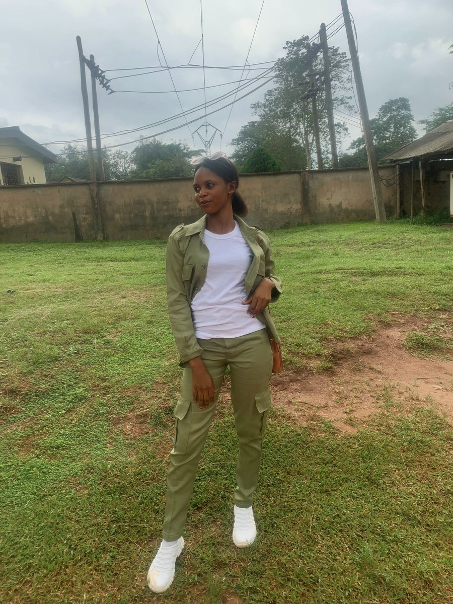 _Adeolamii's tweet photo. Serving the fatherland 😇 https://t.co/yQUtCM7hG1