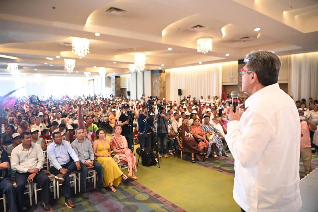 RicardoMonrealA's tweet photo. ¡Gracias, Acapulco! Iniciamos las asambleas de hoy: nos vemos en Chilpancingo a las 17:00 horas. https://t.co/s4dI4RCC3S