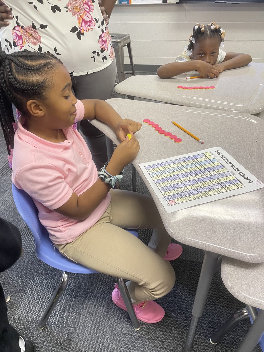 Justice Jenkins <a href="/HESMacon/">Heritage Elementary</a> is ensure math is being taught on the first day school. Second grade students are reviewing odd and even number on a hundreds chart. <a href="/BibbSchools/">Bibb County Schools</a> <a href="/GaDOEMath/">GaDOEMath</a> #built4bibb #inspired2inspire #iteachmath
