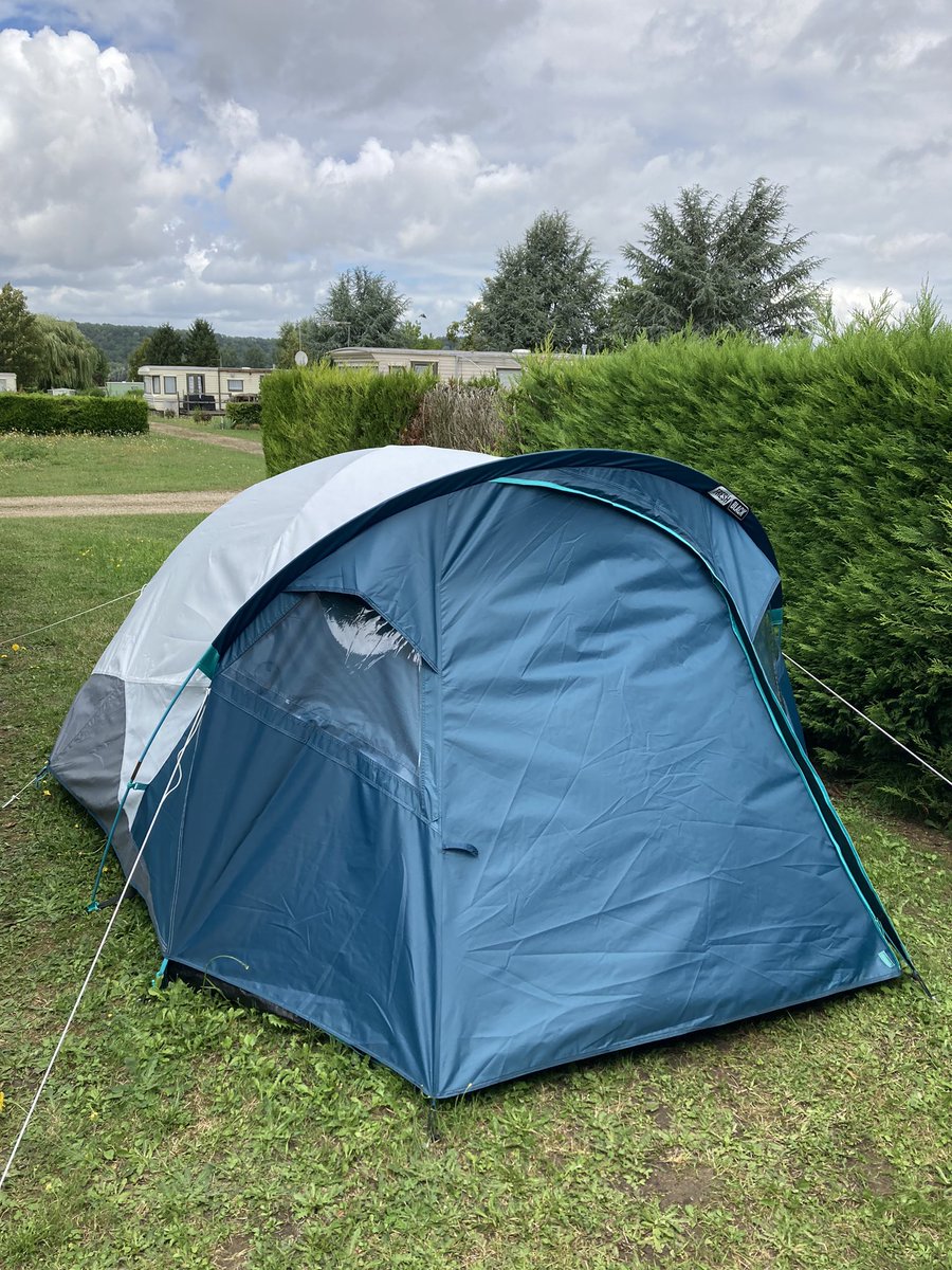 BettyT80's tweet photo. Last night before heading home for the rest of the summer and it’s a dry one 🥳 let’s see what the chaos of Charles de Gaulle brings tomorrow #breathe #calm #itsokay #soloparenting #flyingwithkids #ODAAT https://t.co/9Spou9KhnY