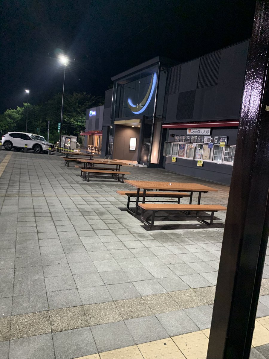 NH16401759's tweet photo. 只今、青森に��けて走行中😃
ちっと休憩☕️ https://t.co/Sw9mfP6EdI