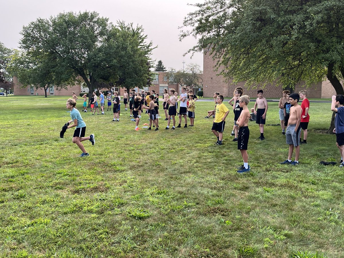 runpjhs's tweet photo. #Day2of2023Season
#TShirtRelay

Congrats to Paul Baz’s team for being the winning relay team! https://t.co/or1vi7qVY4