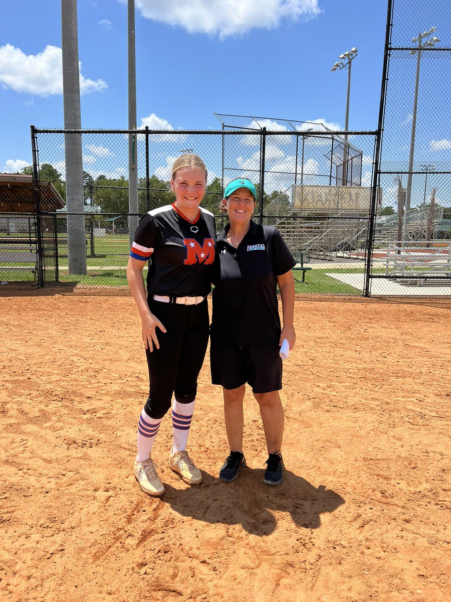 ellaroot4's tweet image. Thank you to @CoastalSoftball for a great camp these past two days! The campus is beautiful and I appreciate all of the feedback! Go Chants!👌🏼🩵 
@coach_kgreen 
@Coach_MGardner 
@amanda_daneker