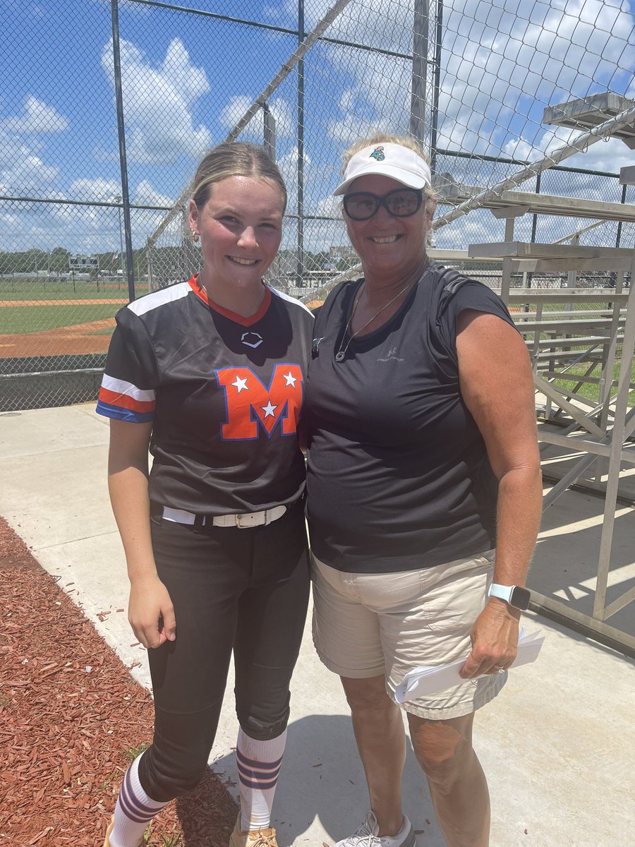 ellaroot4's tweet image. Thank you to @CoastalSoftball for a great camp these past two days! The campus is beautiful and I appreciate all of the feedback! Go Chants!👌🏼🩵 
@coach_kgreen 
@Coach_MGardner 
@amanda_daneker