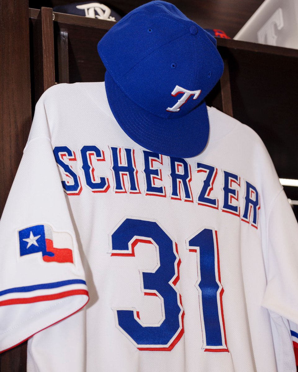 Rangers's tweet photo. New guys, new numbers. #StraightUpTX https://t.co/Aln4p9rKBW
