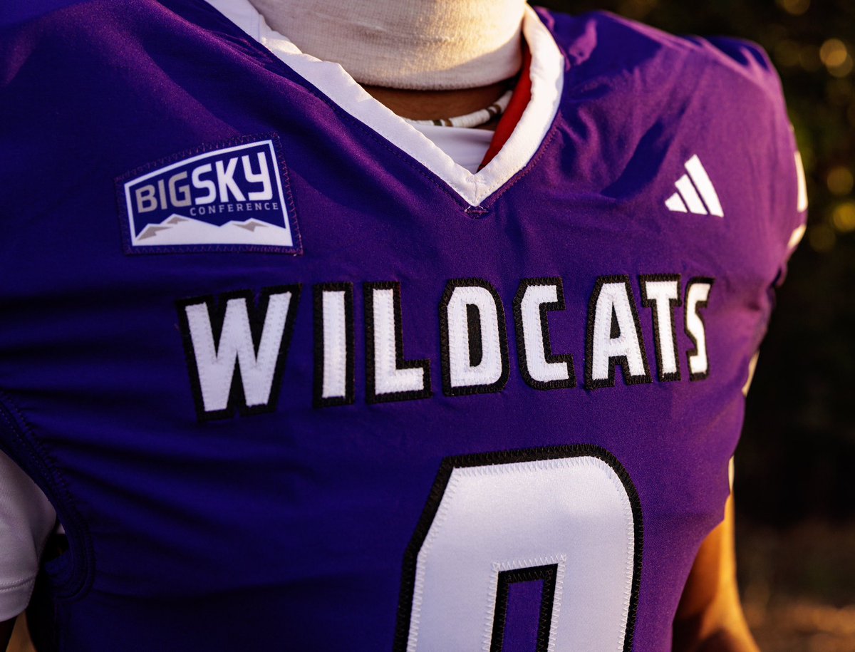 weberstatefb's tweet photo. New all-purple look for 2023 🟣😼
#WeAreWeber https://t.co/url0uAZWCH