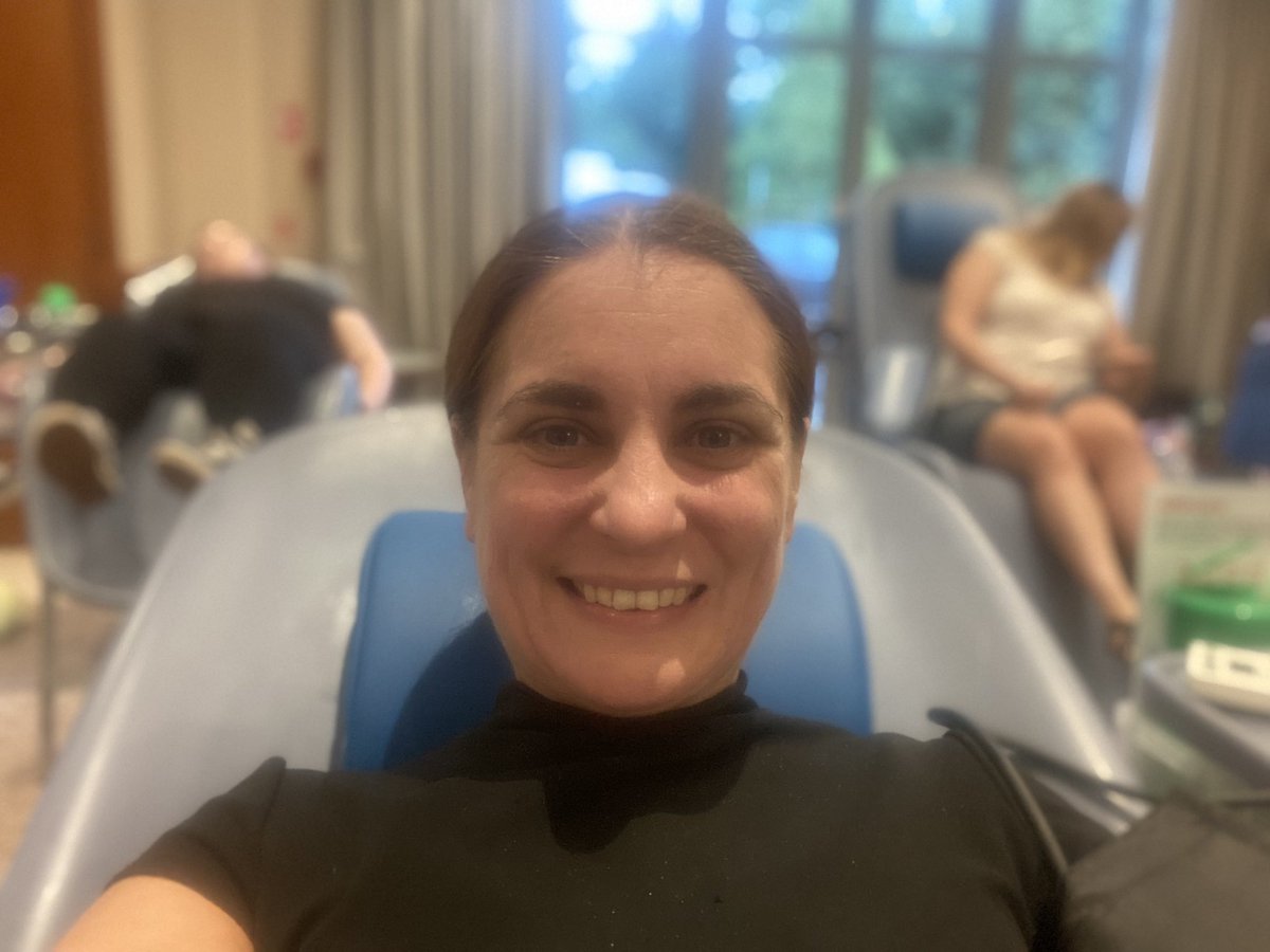 LuElizabeth20's tweet photo. #SavingLives #BloodDonating #22ndtime @GiveBloodNHS https://t.co/bRsj8jPdkP