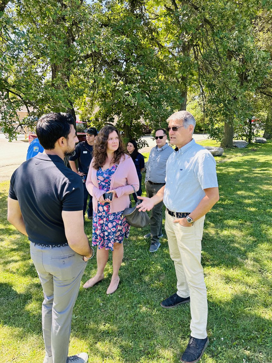 I visited the Indian Line Campground in #BramptonEast to meet with young leaders supported by the Canada Summer Jobs program.

This federally funded initiative is an excellent way for thousands of young Canadians to gain valuable work experience while meeting new friends!  #CSJ