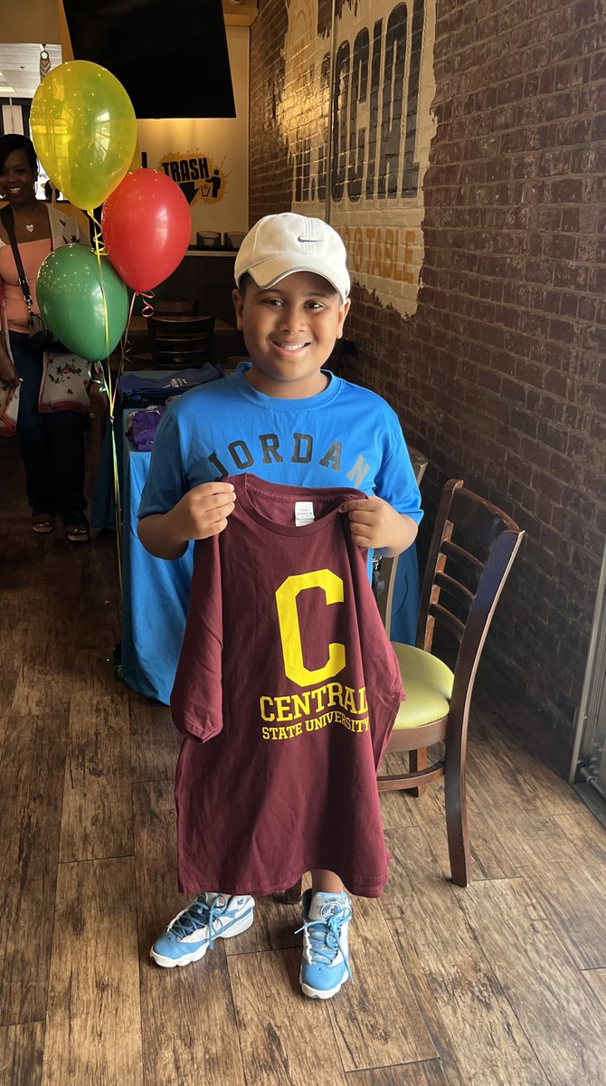 CentralState87's tweet photo. Last week Central State University was proud to kickoff the 2023 African American Wellness Walk presented by Premier Health! Watch our team in the race and join #TeamCentralState by visiting https://t.co/n4eSepbpis! Don't miss out https://t.co/AV7jlpkyg4
