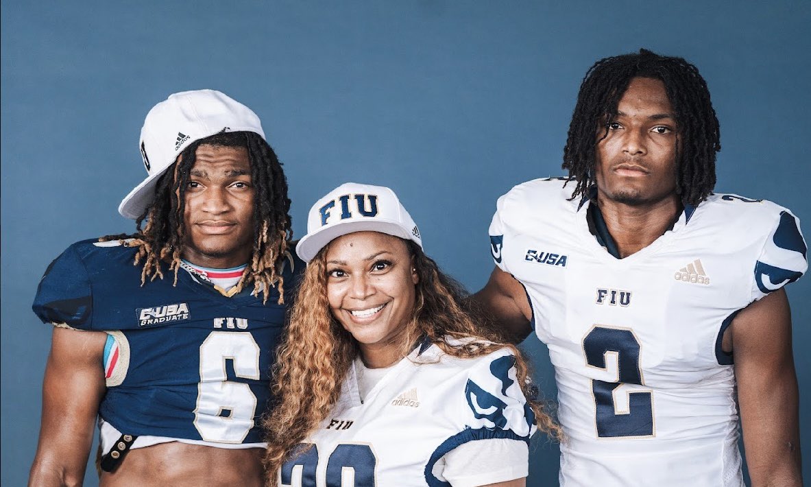 Jacewill14's tweet photo. Had A Blast At FIU 🔵 #PawsUp
@Coach_DVD @CoachMikeMac @Cam_DiFede @HBFATHLETES https://t.co/MymJwEJtf5