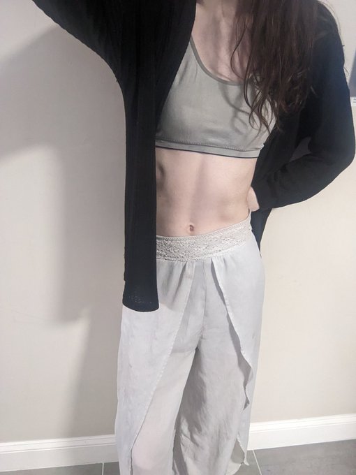 Really feeling this fit, hope y'all are too 🥰  #trans #transfashion #fashion #SFW #comfy #womensfashion<a href="/tag/trans"class="tags">#trans</a><a href="/tag/fashion"class="tags"><span>#fashion</span></a><a href="/tag/abs"class="tags"><span>#abs</span></a><a href="/tag/comfy"class="tags"><span>#comfy</span></a><a href="/tag/womensfashion"class="tags"><span>#womensfashion</span></a><a href="/tag/sfw"class="tags"><span>#sfw</span></a><a href="/tag/tra"class="tags"><span>#tra</span></a>