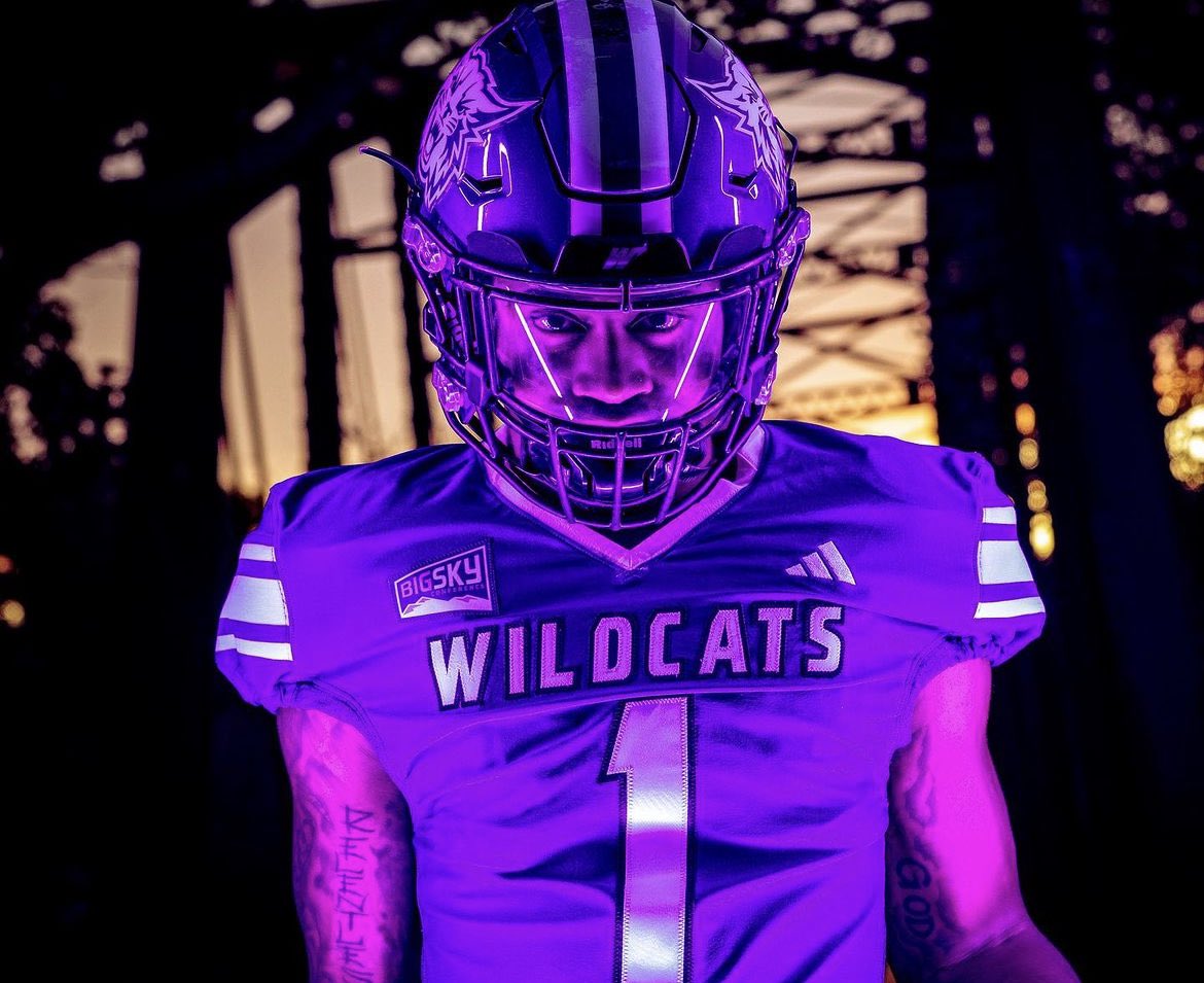 UNISWAG's tweet photo. New all purple look for @weberstatefb 

#uniswag https://t.co/nE7i01GGvD