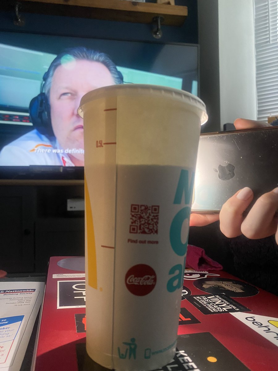 kit_renTON's tweet photo. @McDonaldsUK  whats the point in charging for a large drink but never filling it up? https://t.co/CzSEnTimiM