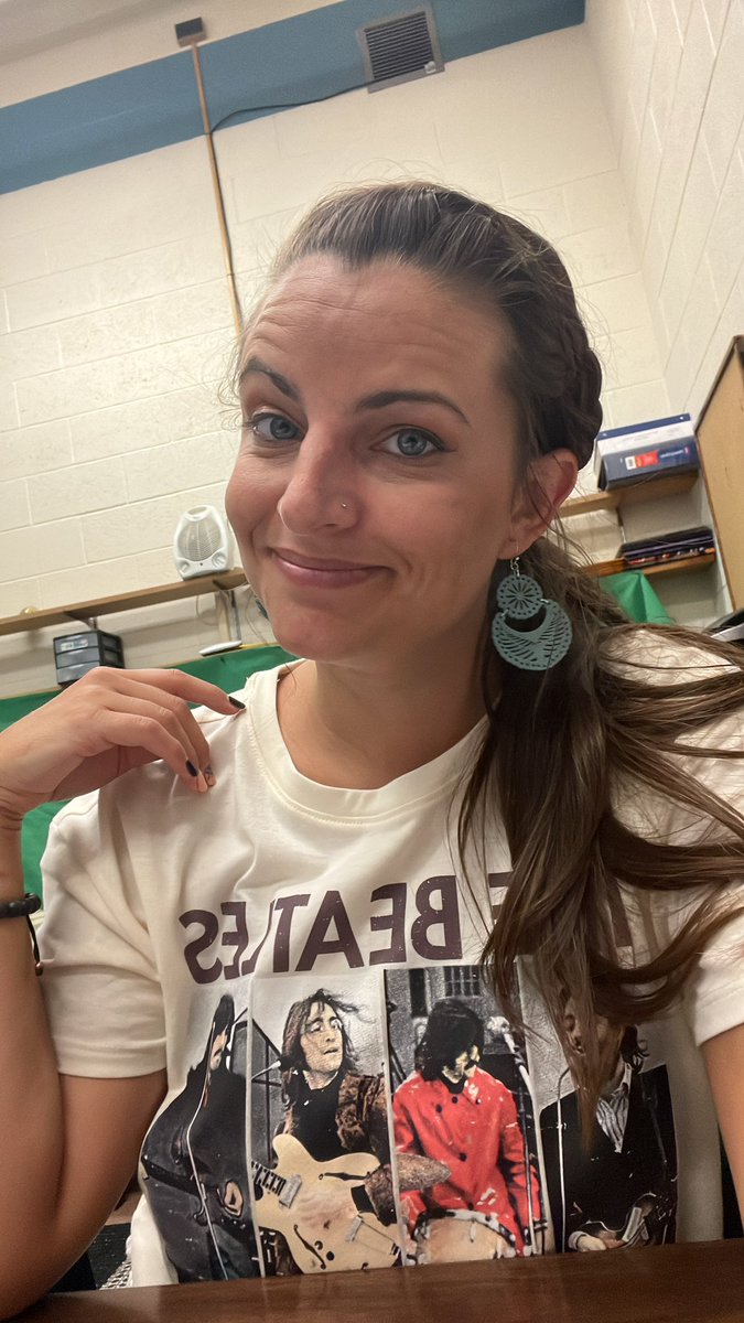 Sherrard200PR's tweet photo. Final days preparing for students! Can anyone guess how many empty coffee cups are currently living on my desk? (It’s afternoon, so time to switch to Monster 😆🤦🏽‍♀️)… winner gets 1,000 meaningless points! #sherrardroars #schoolpr #communicatorsunite https://t.co/rplvSSTkJh