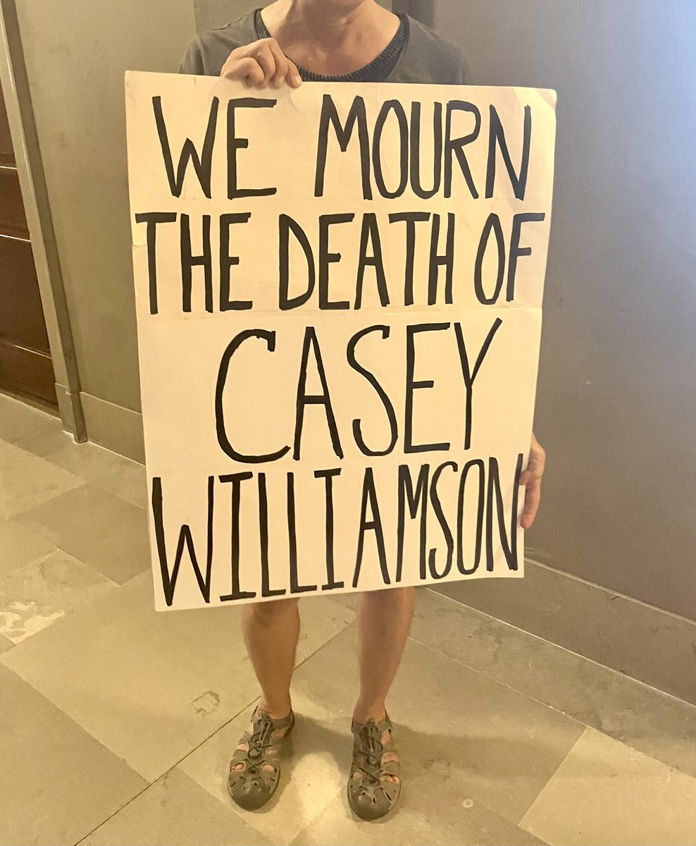 MADPMO's tweet photo. It is #KillingTuesday MADP and supporters stand outside the Governors office asking for #ClemencyForJohnny. If the state murders #JohnnyJohndon tonight it will be the fourth state murder in 2023 and the 9th execution since Parson has been in office. https://t.co/1fstdu8v2T