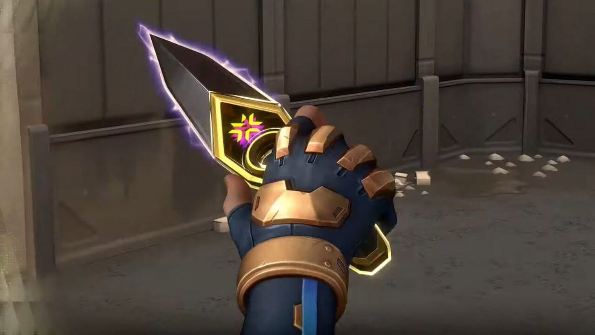 Just found this in my moms bedroom nightstand. Didn’t know she was such a big fan of the Valorant Champions 2023 Kunai!🤩🤩