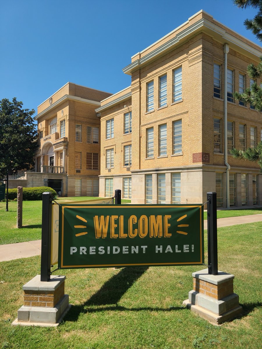 usaodrovers's tweet photo. Today marks the beginning of a new era for #DroverNation! Help us welcome Dr. Kayla Hale on her first official day in office as our 13th university president and our first female president. Our future is brighter than ever! #HaleYeah #OKHigherEd https://t.co/NSmzW3zHYQ