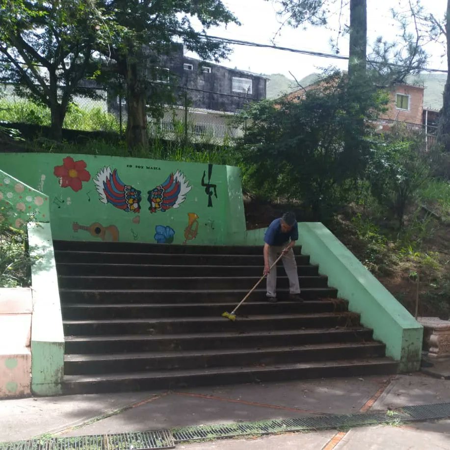 Mantenimiento de nuestras instalaciones educativas Guasimos avanzando 2023