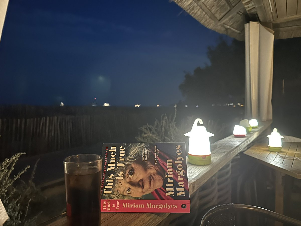 Schmeely's tweet photo. @MMargolyes I’m very much enjoying your book! 📚 https://t.co/0R8uPbdpE2