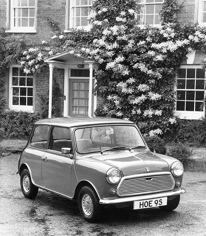 MINImexico's tweet image. Hoy iniciamos agosto y con el celebramos 64 años de evolución de nuestro modelo insignia. 🤩⚡ : bit.ly/3dnsDUy​​

#MINIHatch #MiniClassic #MINIElectric #MINIMexico