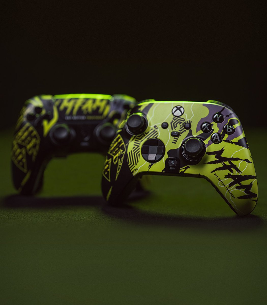 ScufGaming's tweet photo. Being part of the #MFAM is about getting better together. 🤝

Introducing the reimagined @NICKMERCS SCUF, grab yours NOW.

🛒 https://t.co/yEOVPvtwXd https://t.co/VAplyRwAv1