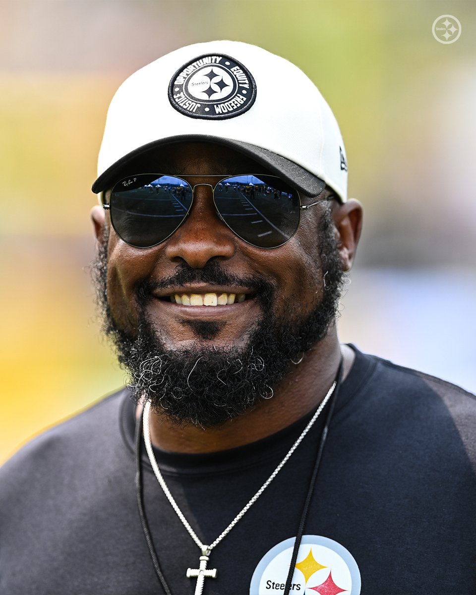 steelers's tweet photo. When the pads come out 😎 https://t.co/9qPD1r6YdU