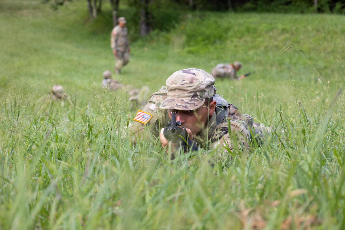 ArmyROTC's tweet image. Let&apos;s get ITT Cadets!

Cadets from 3rd Regiment, #BasicCamp, complete their Introduction to Tactics and Techniques, teaching them individual movement skills they&apos;ll use later at camp. #CST2023

📸 Jaden Whiteman, Ball State University

@TRADOC  | @CG_ArmyROTC 
@AmandaAzubuike
