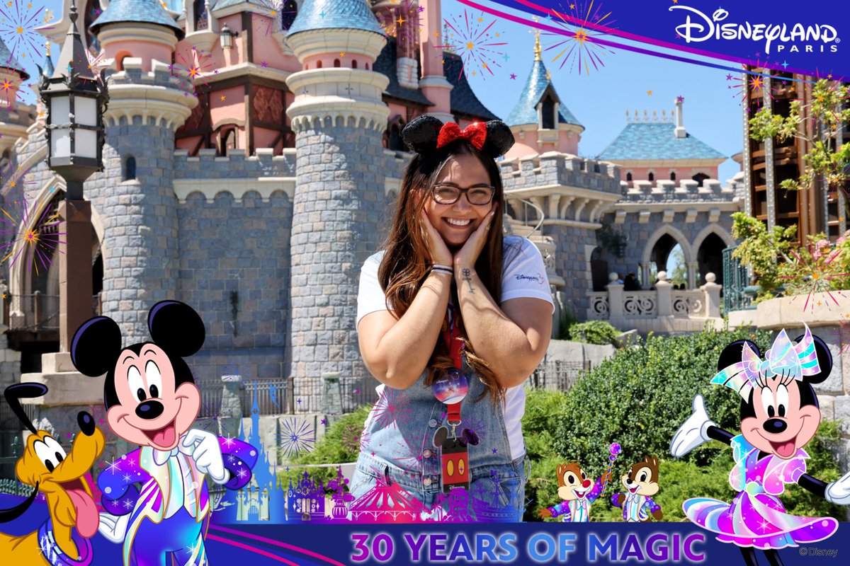 PerezJoseAlb's tweet photo. Pues... les traigo un nuevo logro que hemos hecho en pareja.

Dehy y yo nos hemos convertido en Disney Travel Agents (DTA), eso quiere decir que podemos ofrecerte paquetes a cualquier destino Disney con nuestro acompañamiento como experto (y facilidades de pago) https://t.co/A8SipZ9H1g