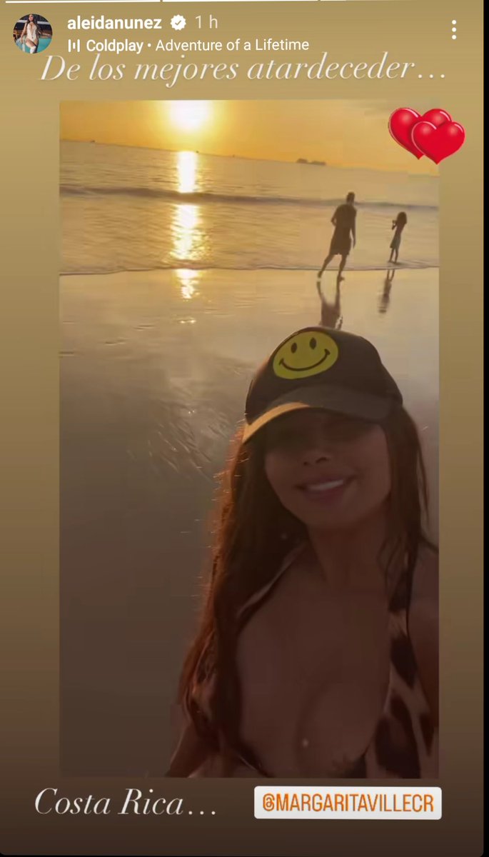 AleidaClubFans's tweet photo. Nuestra hermosa @aleidanunez disfrutando de unas vacaciones en Costa Rica con sus dos amores  Martín Babilotte y Alexander ♥️😘. QUE VIVA AL AMOR! ♥️❤️🙏👙🏖️ #amor #diosesbueno #mexico #ViralVideos #LCDLFMX https://t.co/UKtaK9FzFu
