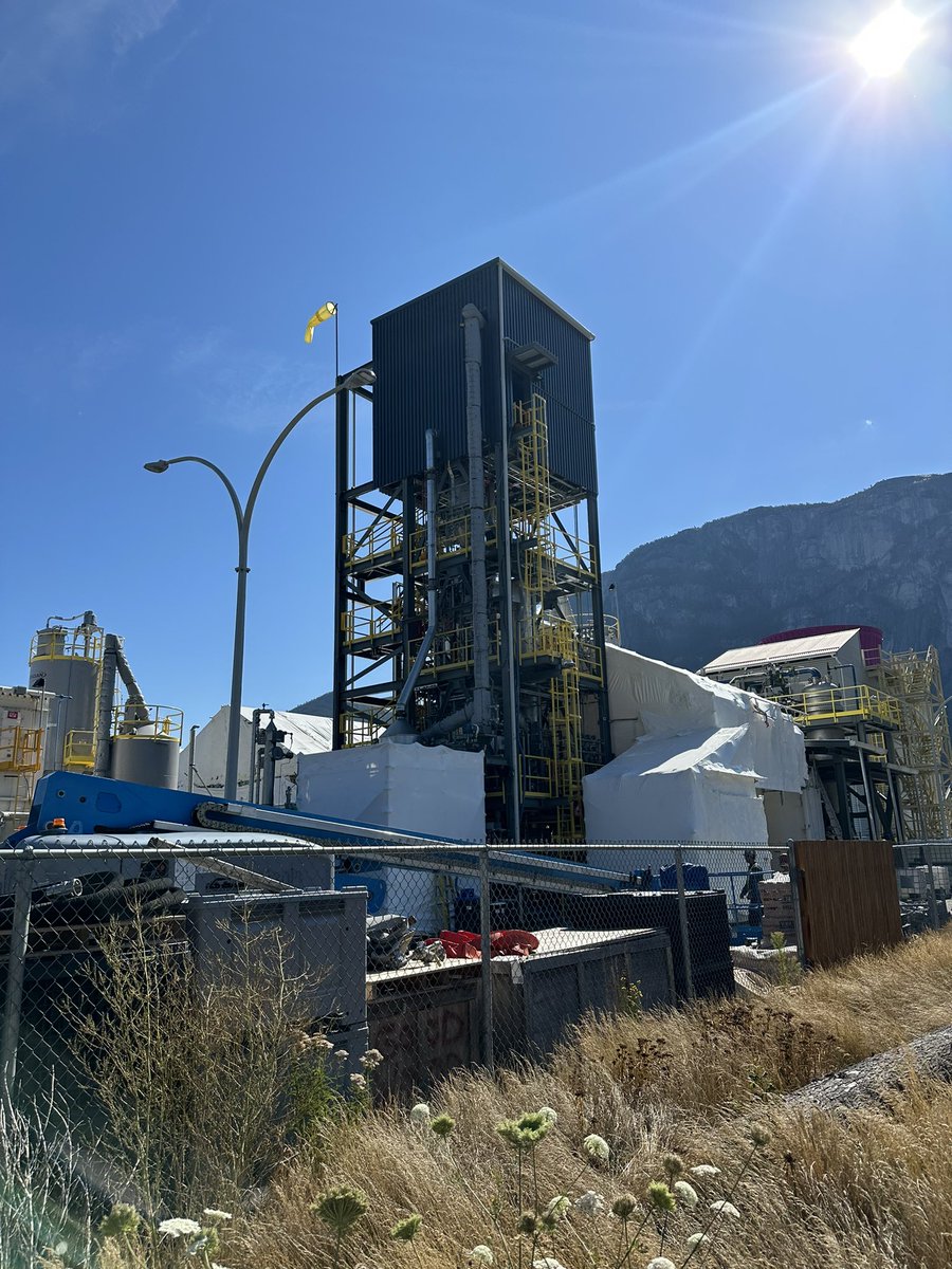 TinaMcKinnor1's tweet image. The carbon clock is ticking.  We have fewer than 7 yrs before an expected avg of 1.5 degrees of warming. We need all tools including #carboncapture by @CarbonEngineer founded in 2021 to take #CO2 out the air using chemical reactions in a closed loop system. #CFEE