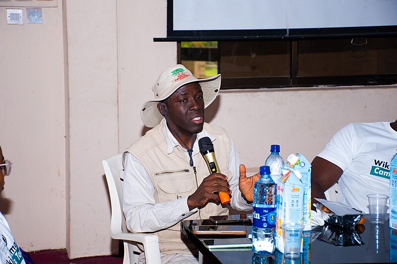 WikimediaUiL's tweet photo. Small Steps, Big Impact...
WIKICLIMATECAMPUSTOUR aims to foster a deeper understanding of the challenges and opportunities presented by climate change. 
Here are pictures from wikiclimate campus tour, Unilorin, held last week Saturday. 👇 https://t.co/9BKypeGYmL