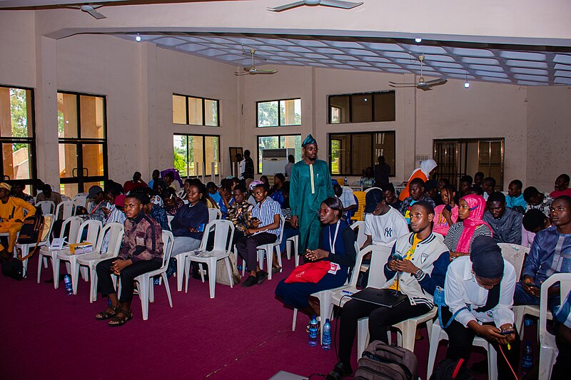 WikimediaUiL's tweet photo. Small Steps, Big Impact...
WIKICLIMATECAMPUSTOUR aims to foster a deeper understanding of the challenges and opportunities presented by climate change. 
Here are pictures from wikiclimate campus tour, Unilorin, held last week Saturday. 👇 https://t.co/9BKypeGYmL