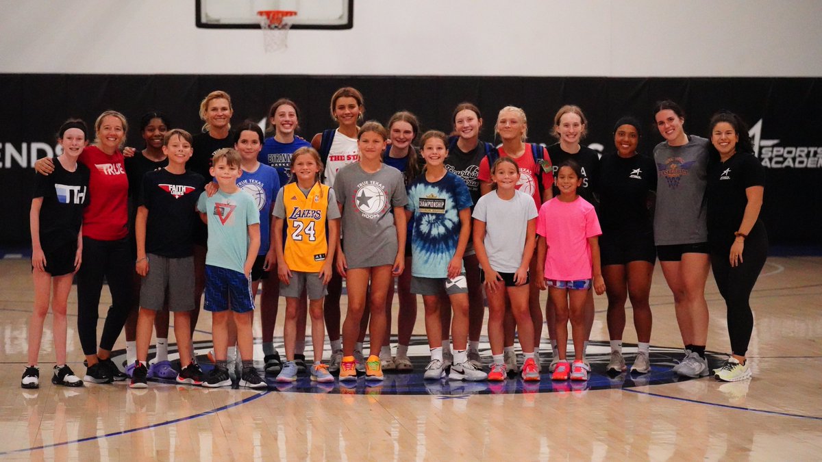 🗣️ EVERY Saturday of this month (1-3PM)

🚨 OPEN TO ALL ATHLETES (grassroots to high school) 

📌 We’re co-hosting on court skills sessions with our dedicated coaching staff paired with world class strength &amp; conditioning sessions by <a href="/sportsxacademy/">Sports Academy</a>

🗓️ AUG 5 | AUG 12 | AUG 19 |