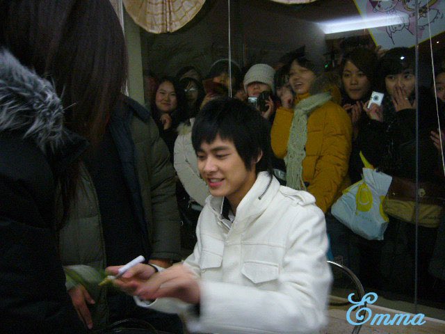 0504kiwi's tweet photo. 2008年的草#LiYifeng  #李易峰 #リー・イーフォン https://t.co/df5FsirtG0