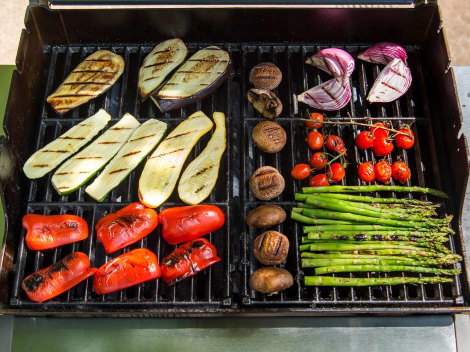 GegeCarabine's tweet photo. @Alex_Rousset Barbecue de légumes avec tous les copains !!!! Et y en a encore 10 kilos au congèle ! Ça t’emmerde hein Sardine !!!! On a bien le droit de vivre !!
Ça fait combien de temps que t’as pas bouffé un brocolis ?!!
Jean-Michel 💉💉💉🇫🇷🇪🇺🇺🇦
#AntiExtremes #NiLFIniRN #SurtoutNiLFI https://t.co/dUqqQvTPnP