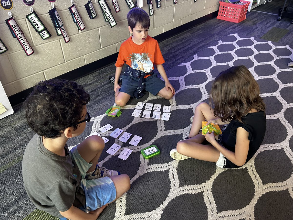 MrsStrain2's tweet photo. These 2nd grade mathematicians are enjoying math games @SLCSJumpStart https://t.co/ZJjRfKwb1w
