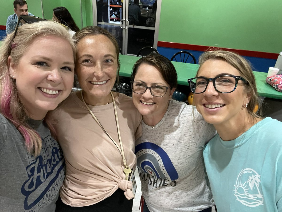 MrsListo's tweet photo. Starting this year off FUN! #HuskyExcellence #SmyrnaPrimarySchool #SPSis60 #HuskiesBelieve #HuskiesAchieve #LeadersOfThePack @rucoschools @SmyrnaPrimary @JasonEaton21 @MrsAngelineHale https://t.co/v5Tti6RuFS