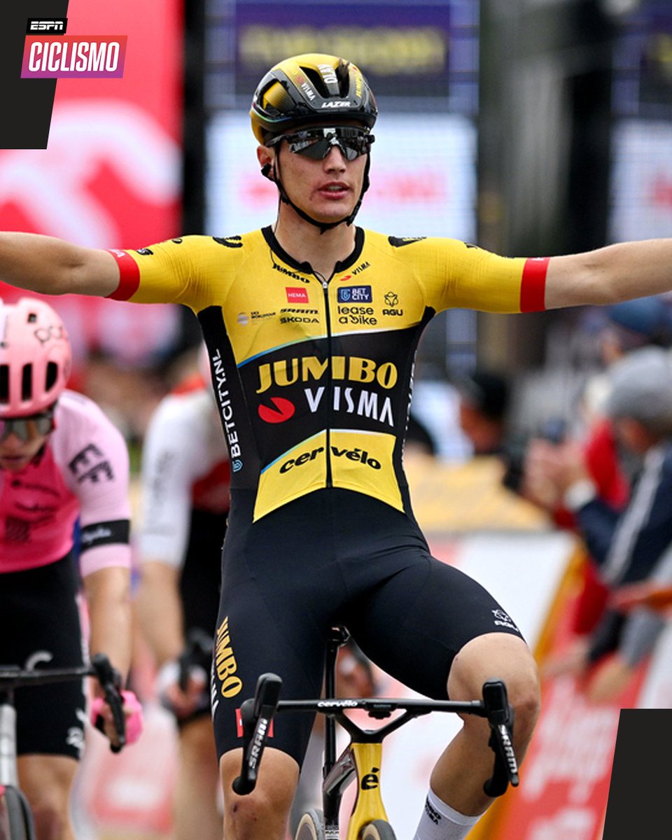 ESPNCiclismo's tweet photo. Olav #Kooij ganó la cuarta etapa de #TourDePolonia en el sprint. Marijn #VanDerBerg y Matteo #Moschetti completaron el podio. ⭐
#ESPNenStarPlus https://t.co/nolg8TTi5G