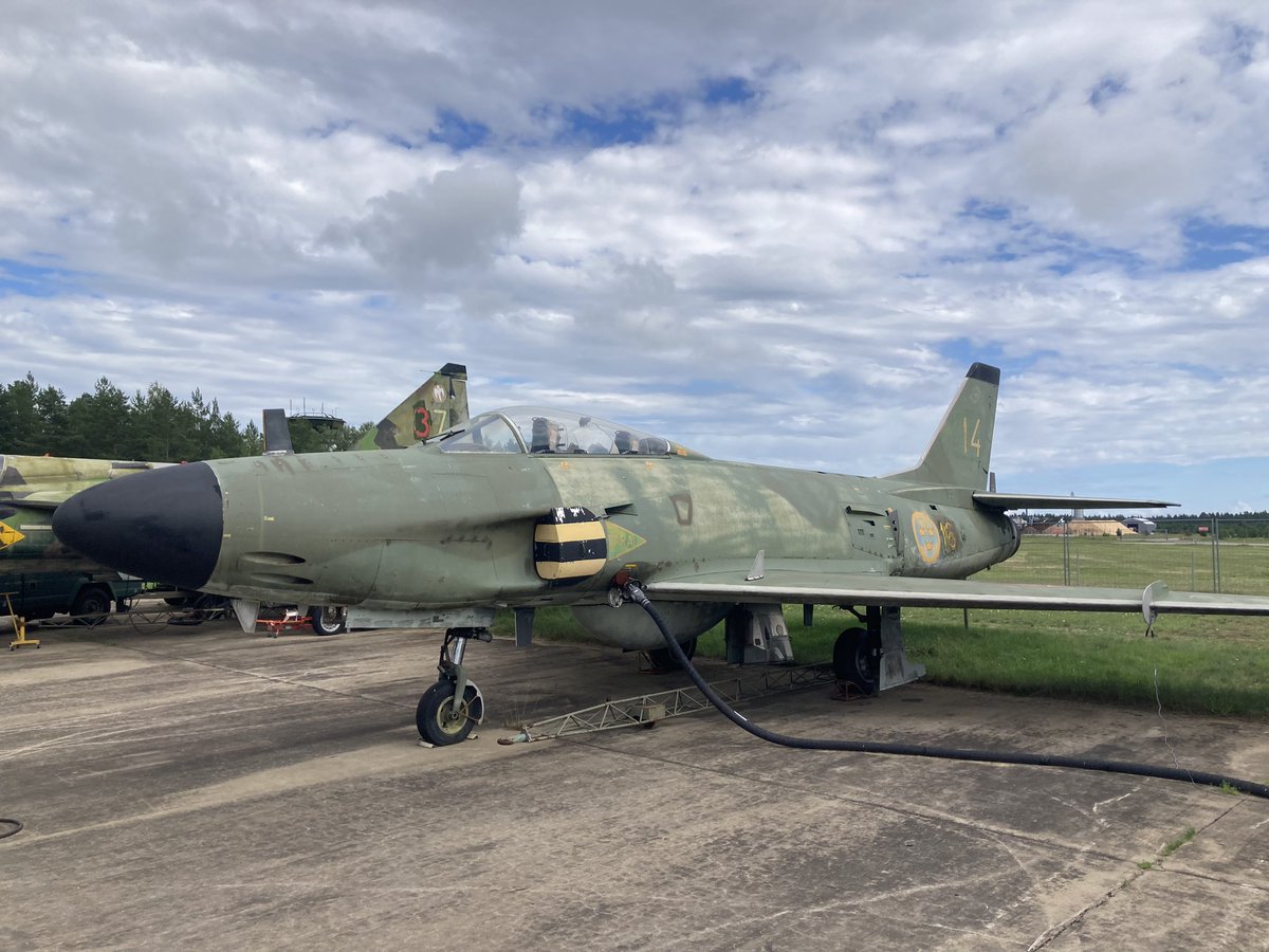 mattiasr70's tweet photo. På Flygmuseum i Söderhamn. Många tidigare Saab-klenoder på plats.
@saab #Viggen #Draken #Tunnan #Lansen #säkpol https://t.co/y7UnvdeOGU