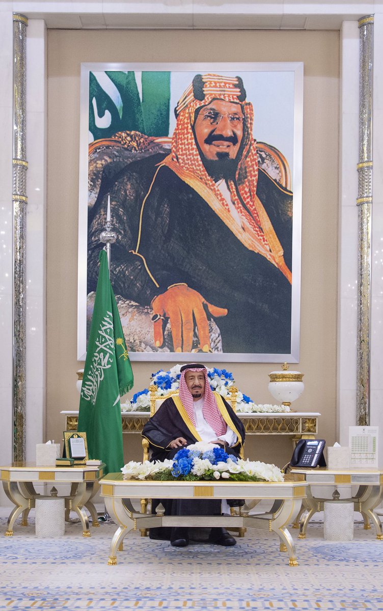 SaudiNews50's tweet photo. عاجل:

أمام خادم الحرمين الشريفين..

السفراء المعينون حديثاً لدى عدد من الدول الشقيقة والصديقة يؤدون القسم.

- https://t.co/eZF1GjU4vc