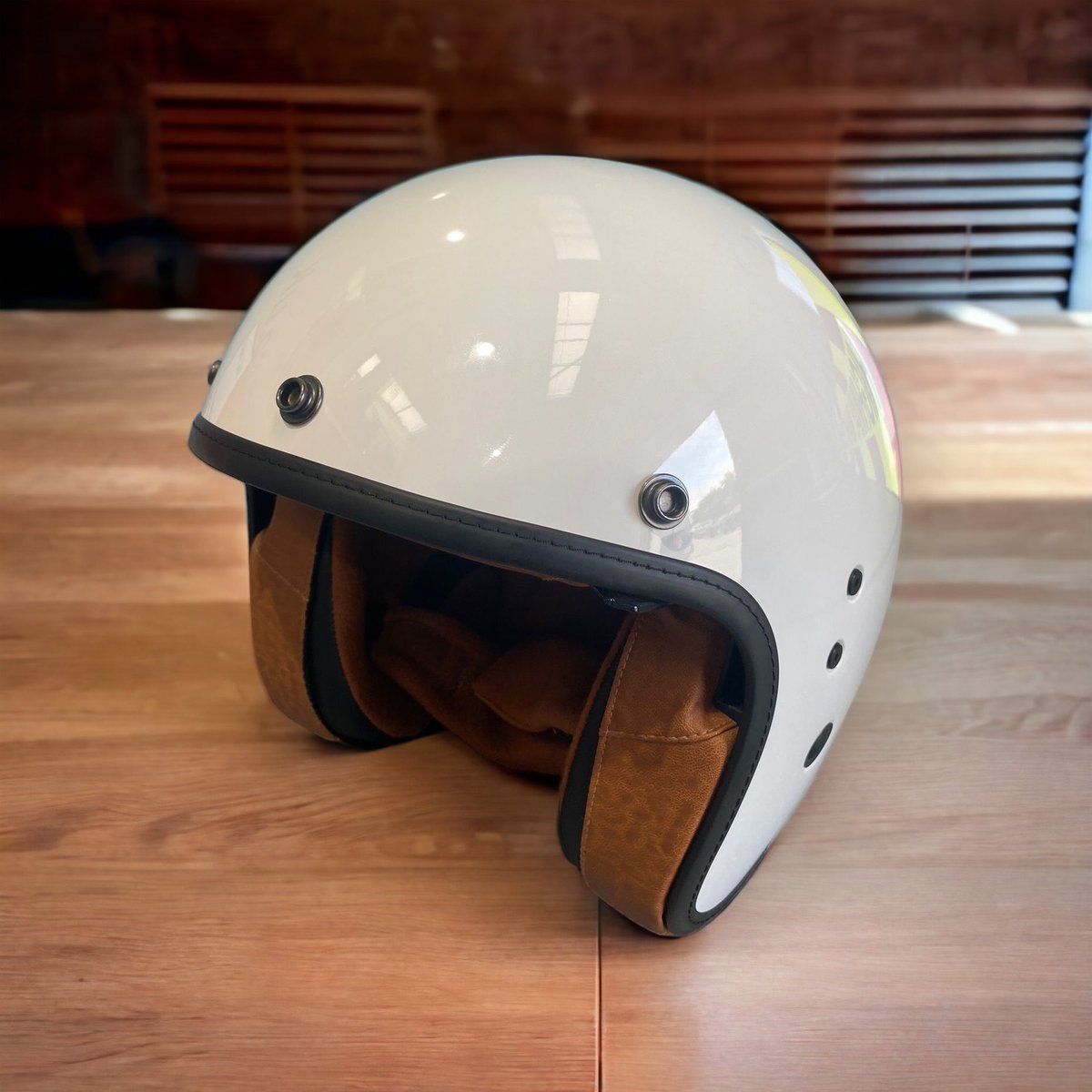TopNotchSigns's tweet photo. Adding a custom stripe to a helmet is not easy. Plenty of curve to work round. We think it’s a great end result though. At Top Notch Signs we are always eager to work on a variety of products #helmetdecals #customhelmet #vinylhelmetstripe #gosport #topnotchsigns #portsmouth https://t.co/bCXVoQmjA0
