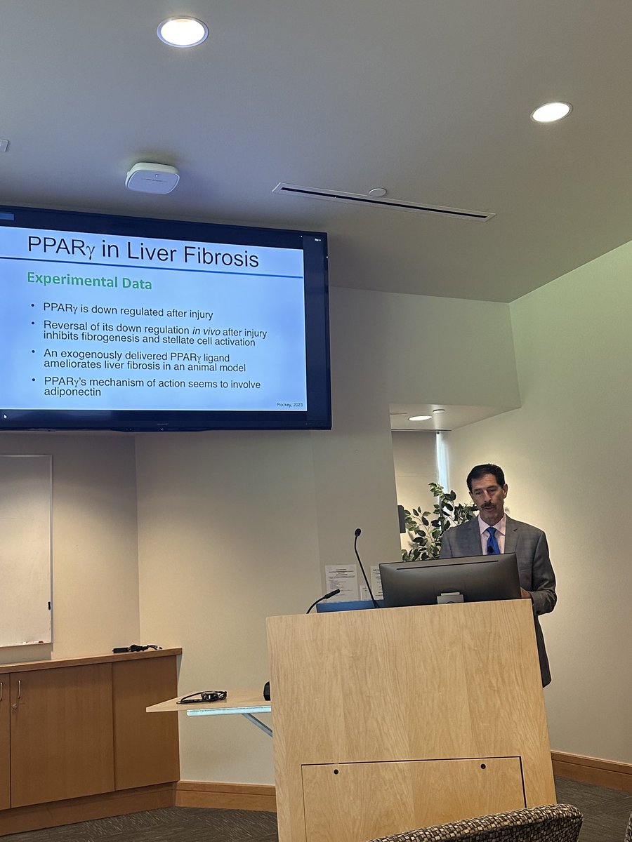 Great to have Don Rockey as a visiting professor ⁦@UCSD_GI⁩ talking about liver fibrosis from bench to bedside organized by ⁦⁦@SDDRC⁩ led by ⁦@Bernd_Schnabl⁩ & Lars Eckmann!! ⁦@UCSDHealth⁩ ⁦@Zarrinparlab⁩ ⁦@samirguptaGI⁩