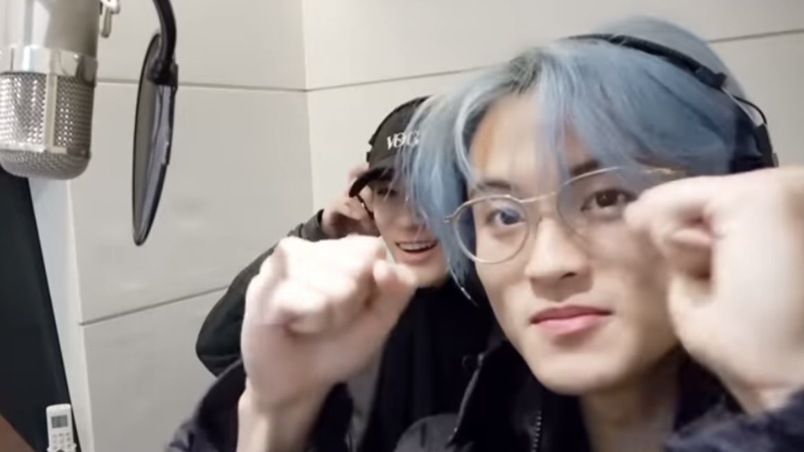 LJNFEED's tweet photo. HAPPY BIRTHDAY MARK 🐯🎂

#24thGoldenMarkYear
#마크의_스물네번째_골든아워 
#HappyMarkDay https://t.co/M4O65u3rCD