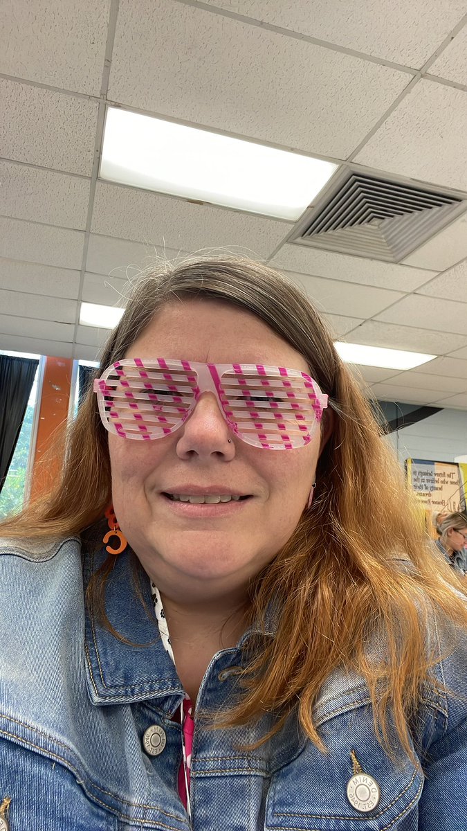 Mrs_Gaffney1's tweet photo. @MarissaLiteracy  @EISDTeachLearn  @Mariaort88 

Literacy Time!! https://t.co/HiVq2IqLGj