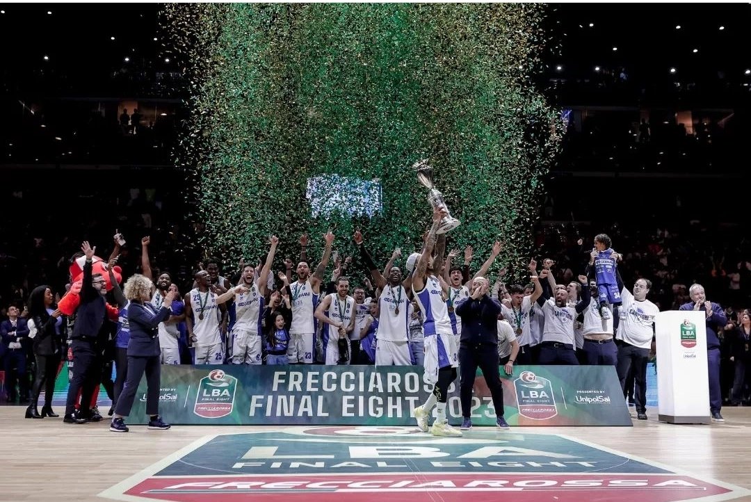 PipuCuore's tweet photo. Torino ospiterร le prossime 2 edizioni delle Final8 di coppa Italia LBA.
#LBAF8 #PalaAlpitour #Torino https://t.co/r2AdLpWRkr
