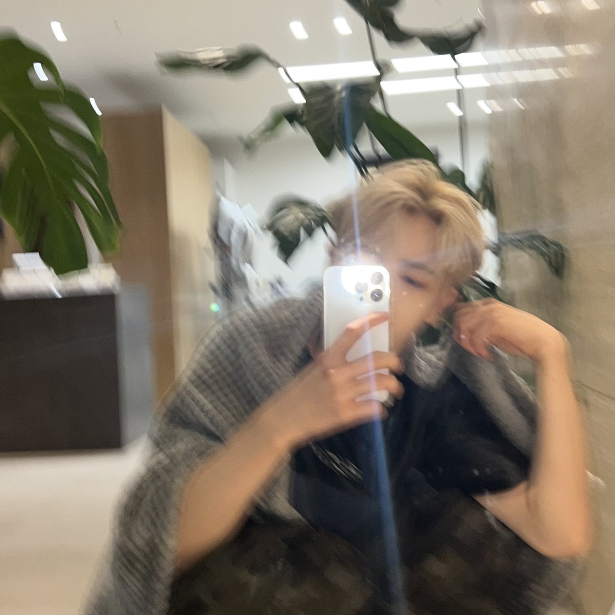 members_MIRAE's tweet photo. [#시영]
오늘 하루는 어땠고, 밥은 뭐 먹었고, 잠은 잘 잤고, 물은 많이 드셨을까여? https://t.co/CognSgpish