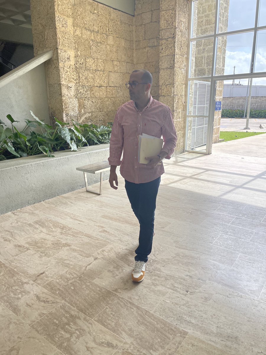 fcoregaladoa's tweet photo. Llegando a nuestra reunión de la comisión de ordenamiento territorial, nuestro compromiso es con la Ciudad, avancemos juntos. 
#ContigoSiempre https://t.co/SMCnVcti9Z